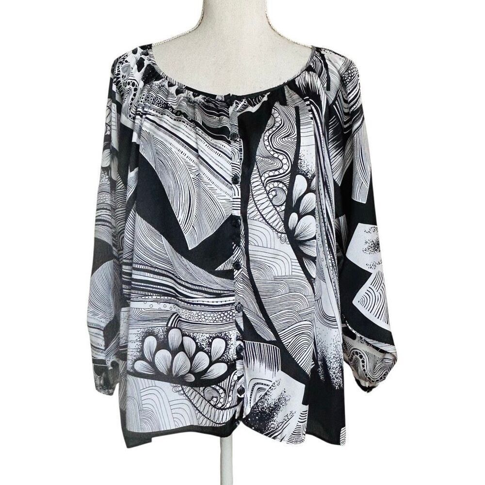 Spense Black White Abstract Motif Top M